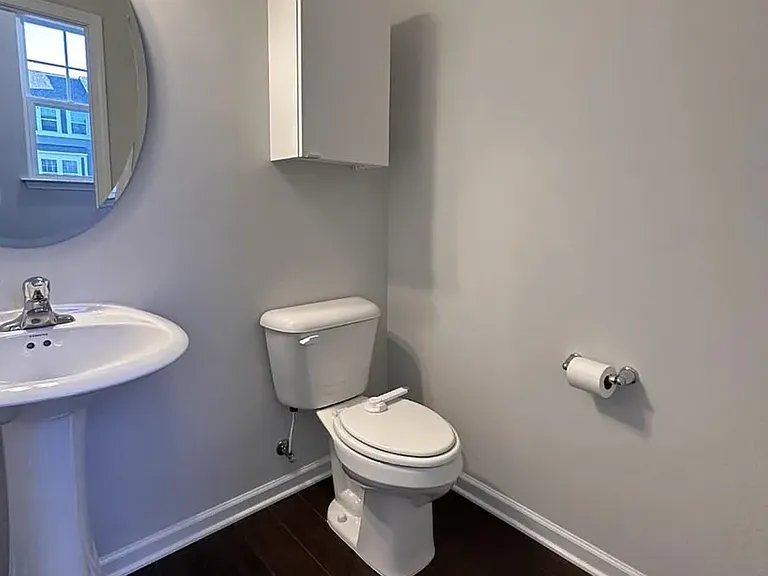 1007 Freeport Dr — Photo 8