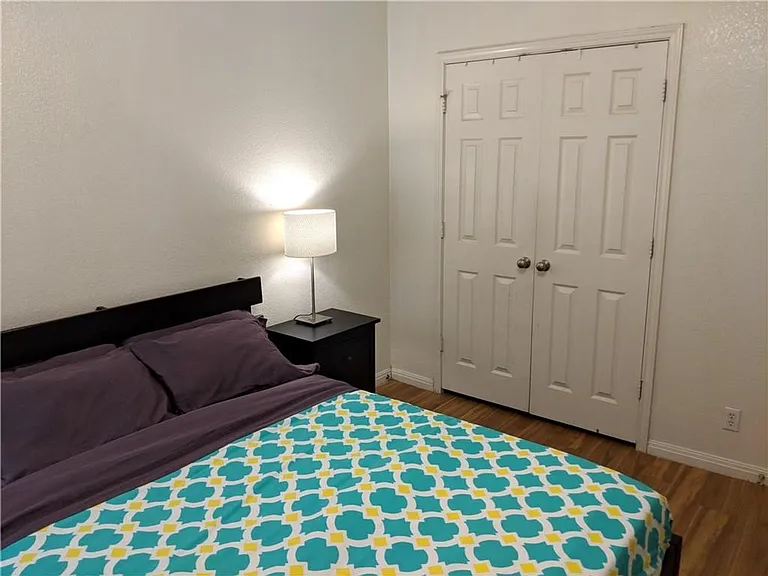 5501 Duval St #B — Photo 6