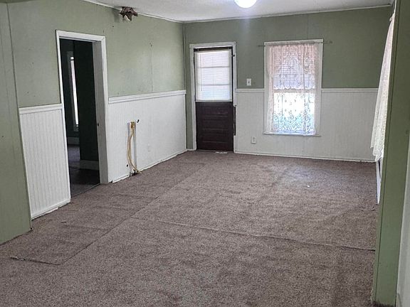 3rd image of 310 N Cox Avenue