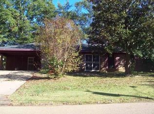 3368 Fleetwood Dr, Jackson, MS 39212
