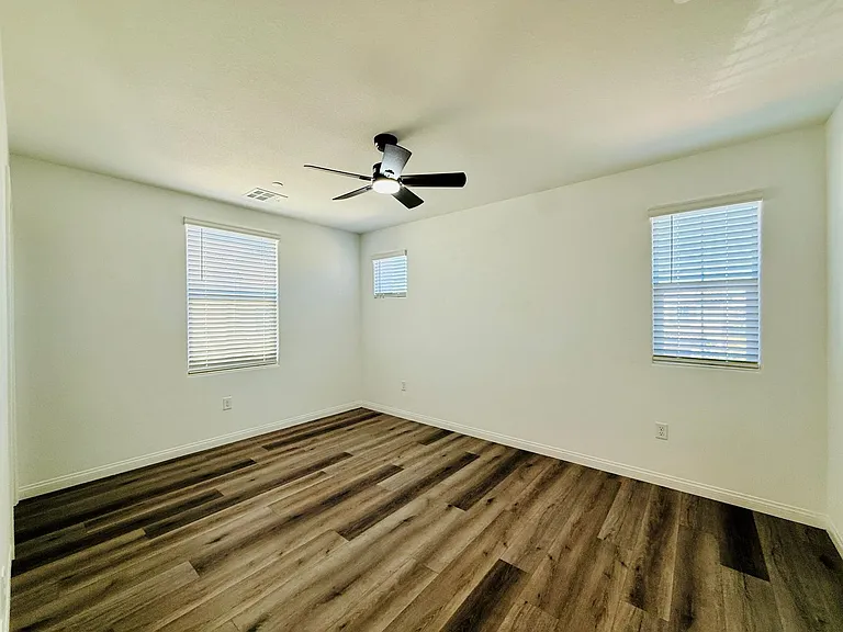 398 Moonlight Opera Ct — Photo 24