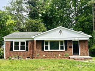 2409 Amesbury Ave, Charlotte, NC 28205