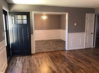 49 Shady Ln, Huntington, NY 11743