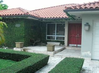 9031 SW 68th Ter, Miami, FL 33173