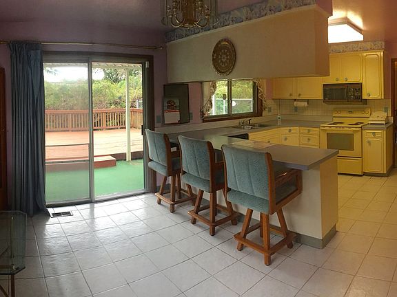 5th image of 9913 NW 12th Ave