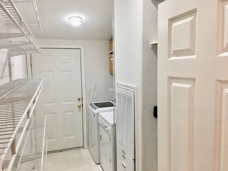 Crest Ave — Photo 19