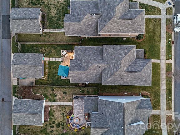 4th image of 11637 Miller Rd