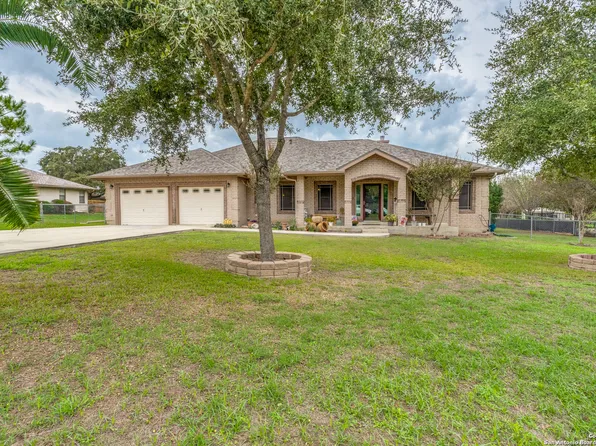 7607 TRIPLE WOOD, China Grove, TX 78263