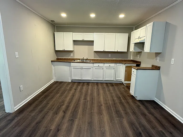 405 Nevada St — Photo 3