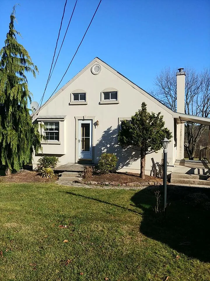 126 E Church St — Photo 1
