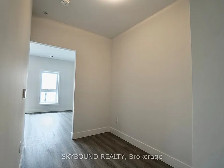 1000 Lackner Pl #411 — Photo 8