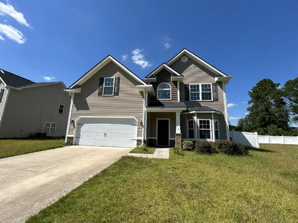 1013 Meredith Ln, Hinesville, GA 31313