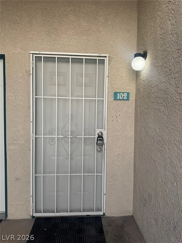 3 bed, 4.0 bath, 1257 sqft, $1,750 — Photo 3