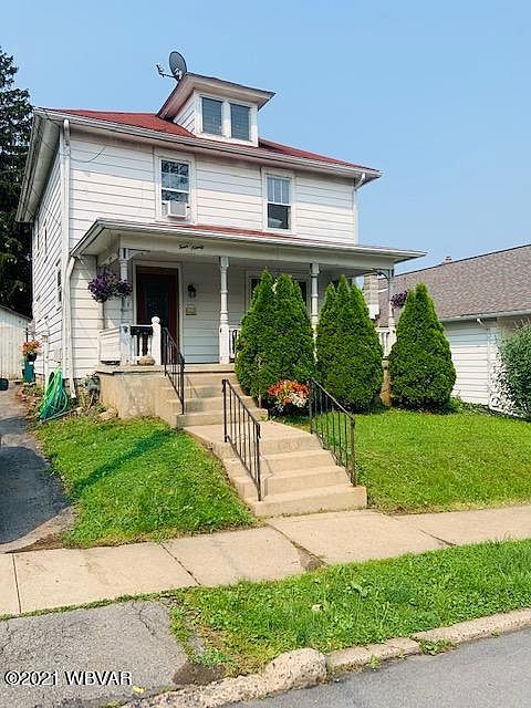 1st image of 490 Bayard St S