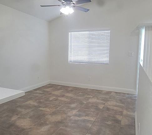4th image of 3512 S Half Moon Dr