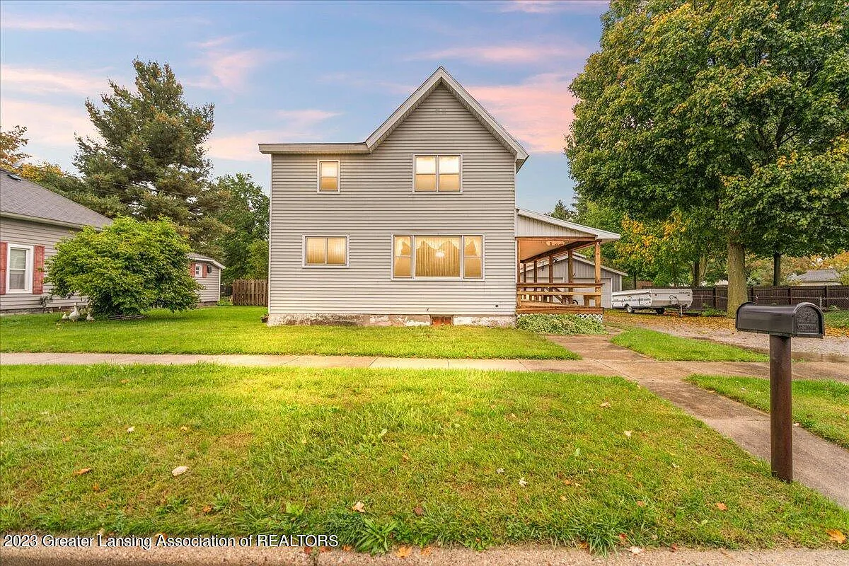 312 W Shaw St photo 1
