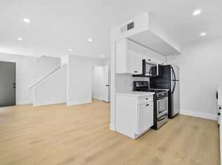 10934 Moorpark St #103B, North Hollywood, CA 91602