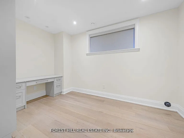 132 Lothian Ave — Photo 37
