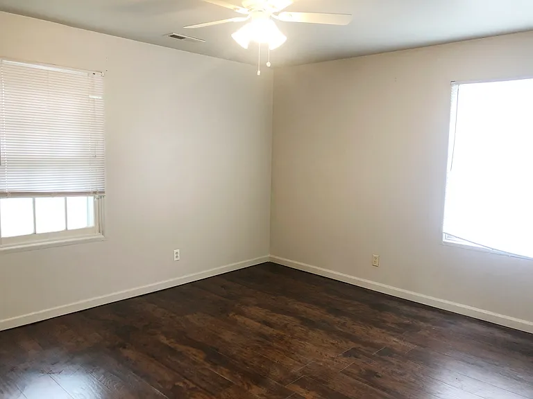 1816 Miller Dr — Photo 9