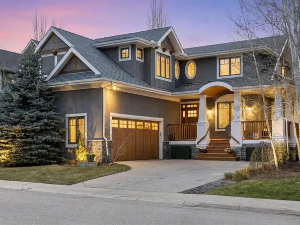 7 SE Discovery Ridge Cv SW, Calgary, AB T3H 4Y1