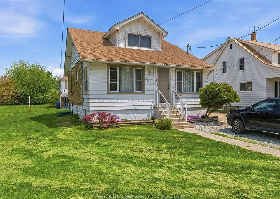 222 Lesperance Rd