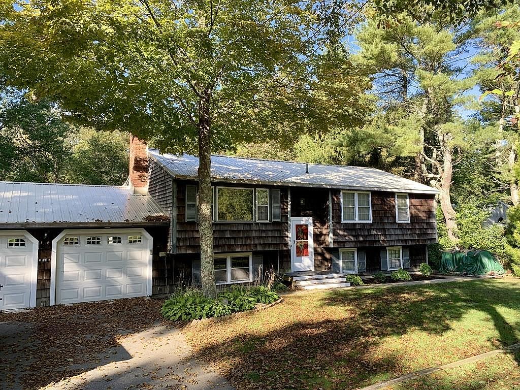 50 Holmes Street, Hanson, MA 02341