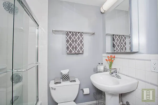 Sold by Halstead Property | media 1