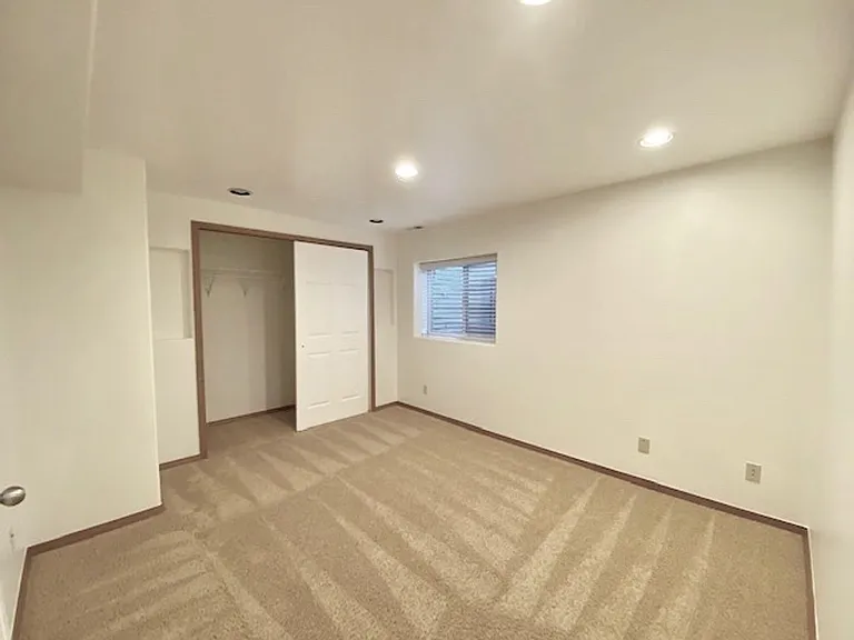 8065 Vectra Dr — Photo 46