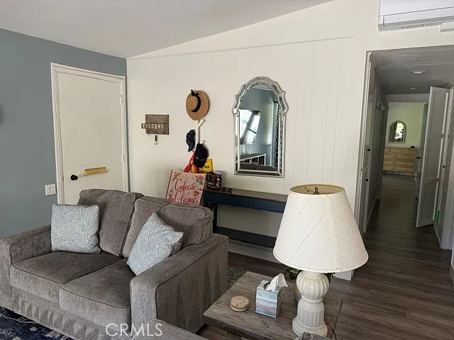 2 bed, 953 sqft, $3,500 — Photo 2