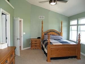 4th image of 94 Catalpa Ct