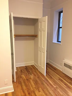 Rented by Metropolis Real Estate of Manhattan | media 52