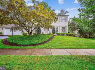 1741 Crestview Dr, Potomac, MD 20854