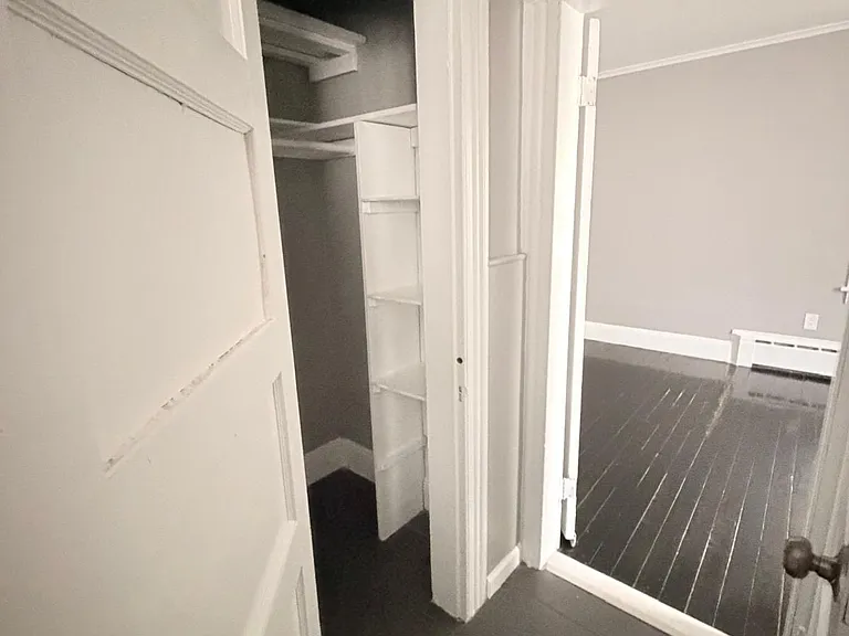 129 Sage Ave #2R — Photo 6