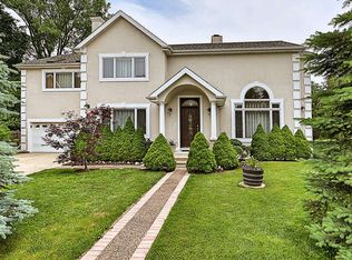1357 Northmoor Ct, Northbrook, IL