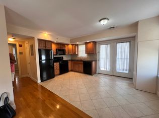 28 Brooks St #2, Boston, MA 02128