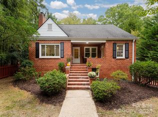8 Mount Vernon Cir, Asheville, NC 28804