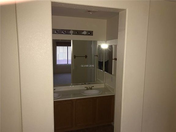 5th image of 9637 Boylagh Ave