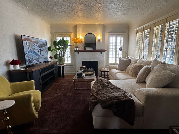 5th image of 806 Cincinnati Ave #806