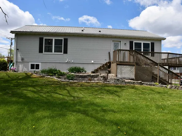 9730 N Marine Key Dr, Syracuse, IN 46567
