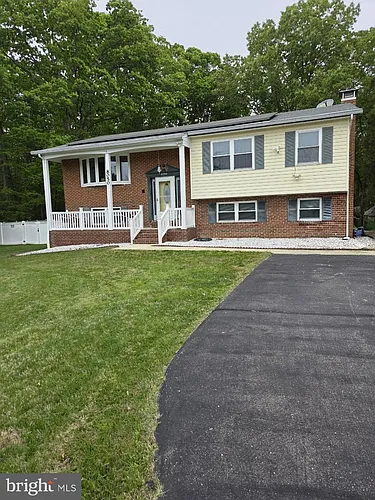 8050 Pomfret Rd Photo 1