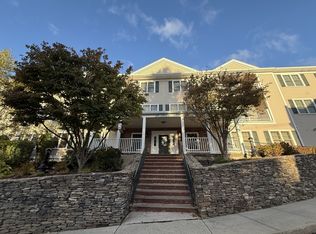 1 Lenox St APT 111, Norwood, MA 02062