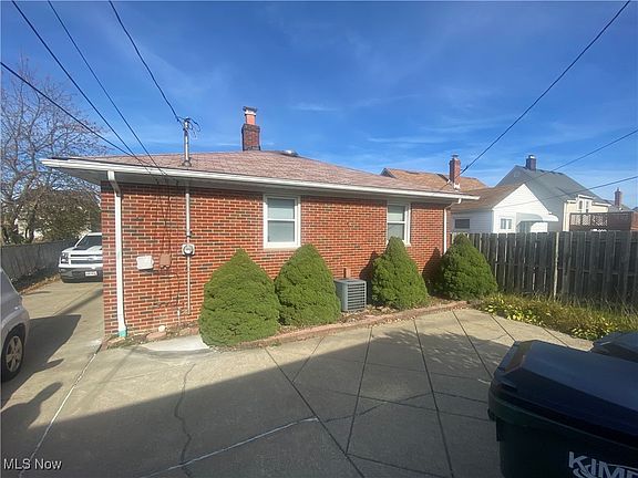 2nd image of 11712 Darlington Ave