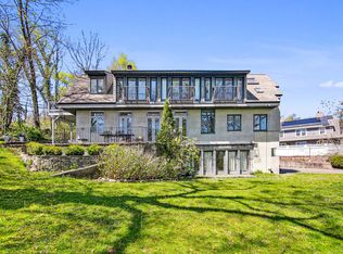 216 Saint Ronan St, New Haven, CT 06511