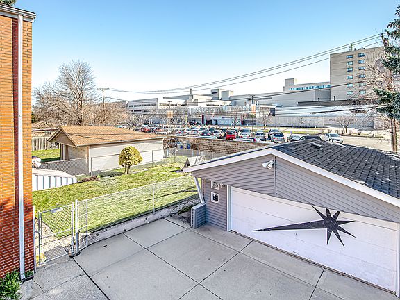 4th image of 9409 S Kolmar Ave