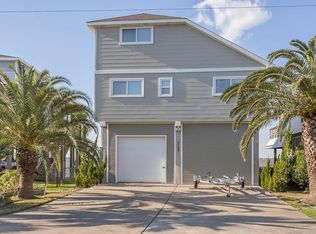 235 Isles End Rd, Tiki Island, TX 77554