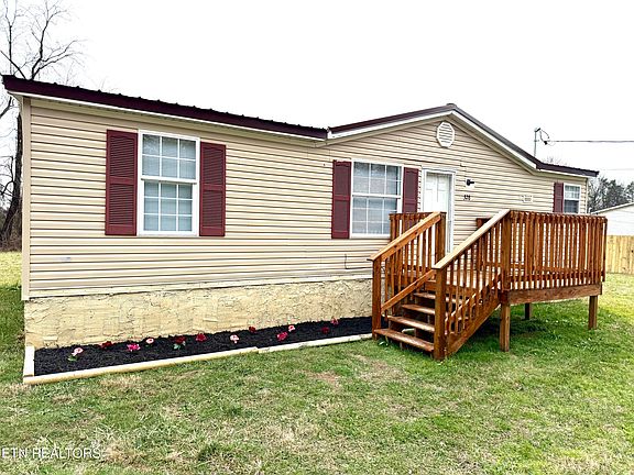 2nd image of 328 2nd St