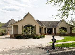 1860 Wood Run Pl, Onalaska, WI 54650