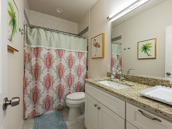 5th image of 1004 Circle Dr