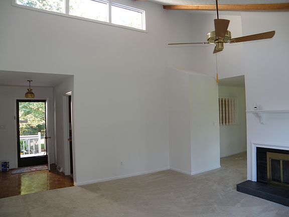 2nd image of 106 Ivy Lake Dr
