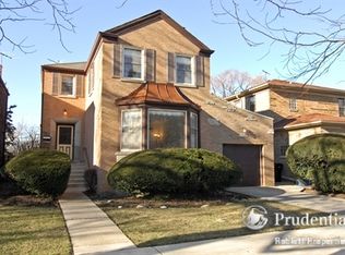 5420 N Virginia Ave, Chicago, IL 60625